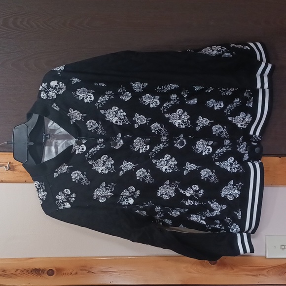 Torrid jacket - Picture 3 of 8